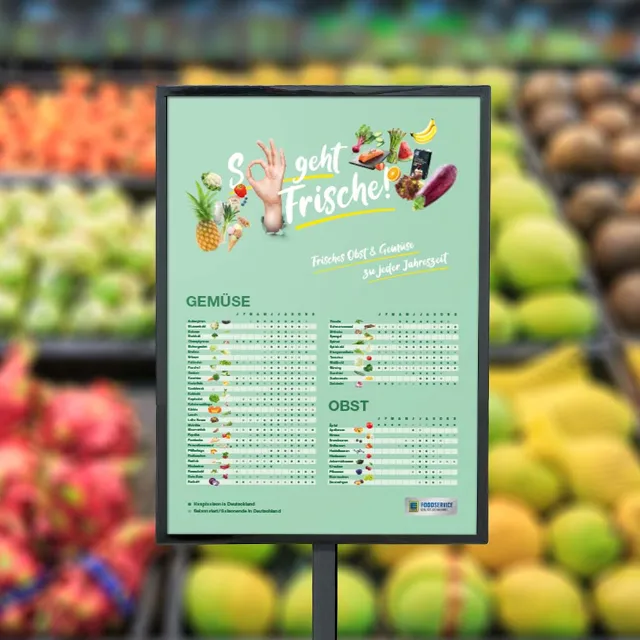 Edeka Foodservice So geht Frische Saisonkalender-Plakat vor Gemüsetheke
