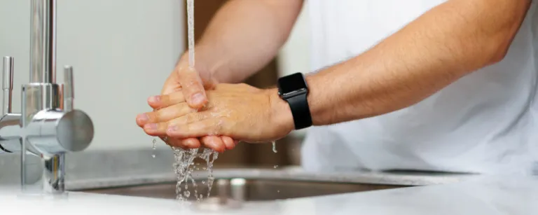 Hände waschen und reinigen